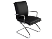 Cadeira rocada confidente estrutura cromada forrada em imitacao de pele cor preto 900x490 mm